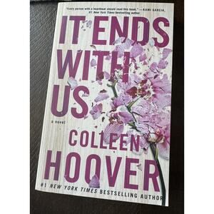 It Ends with Us Colleen Hoover Paperback